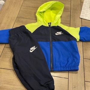 Matching NIKE set